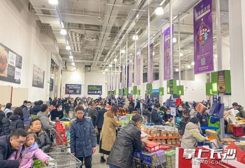 虎年長沙消費開門紅 春節(jié)黃金周零售業(yè)同比增長12.09%，新鮮蔬菜零售提振市場